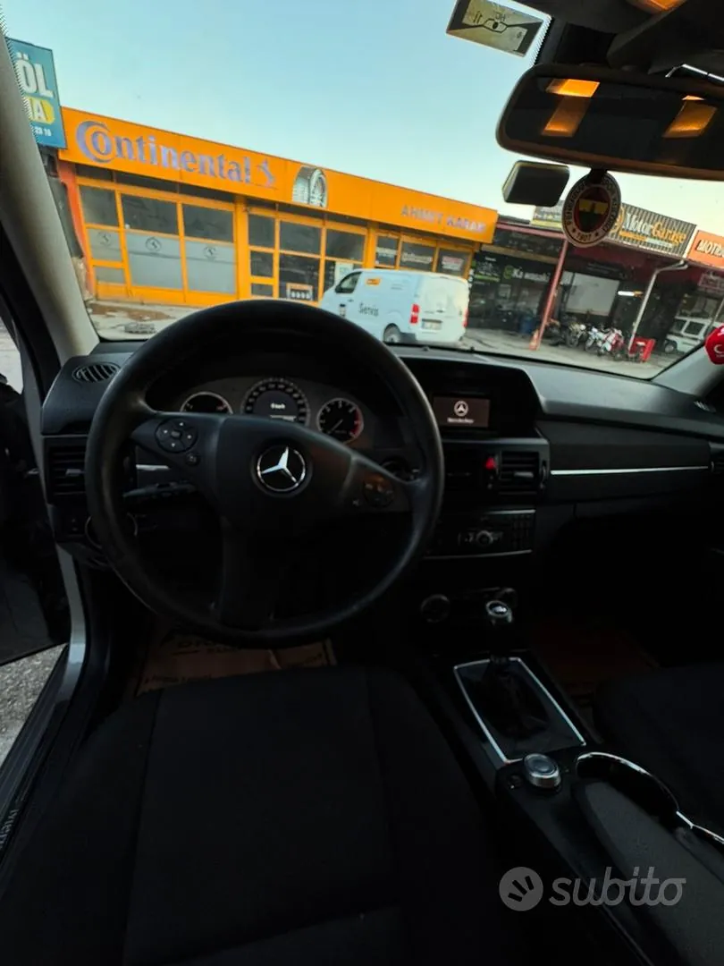 Mercedes-Benz Glk Class 2011 photo 4