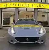 Ferrari California 2010 photo 2