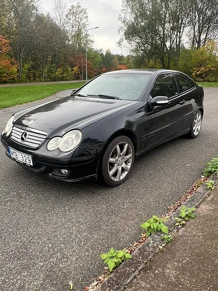Mercedes-Benz C200