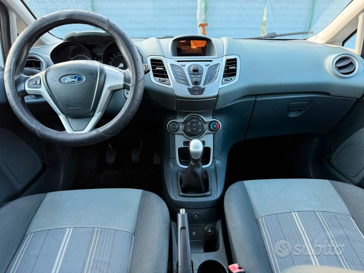 Ford Fiesta 2010 photo 5