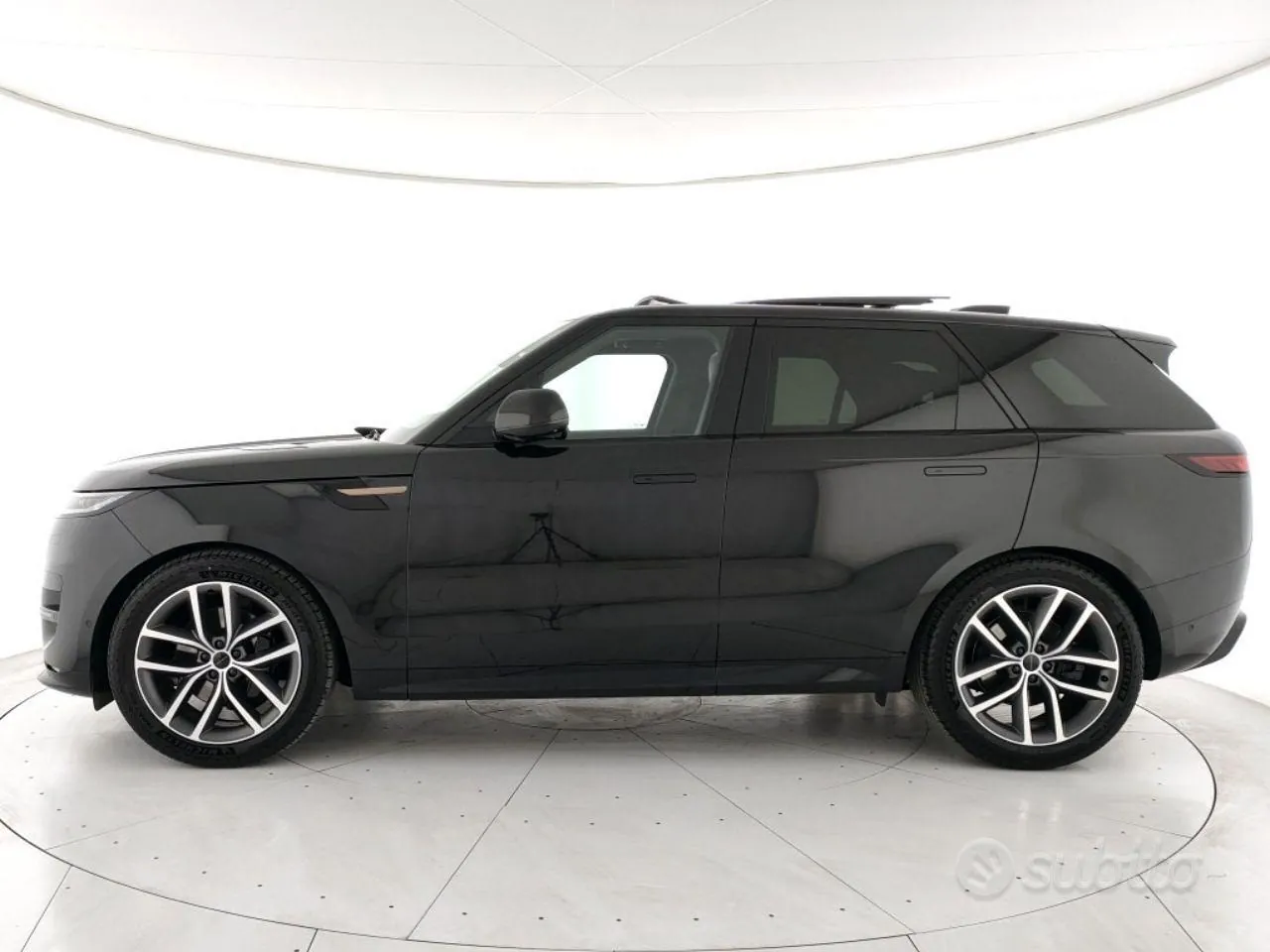 Land Rover Range Rover Sport 2026 photo 2
