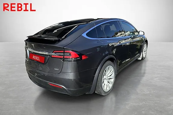 Tesla Model X 2018 photo 4