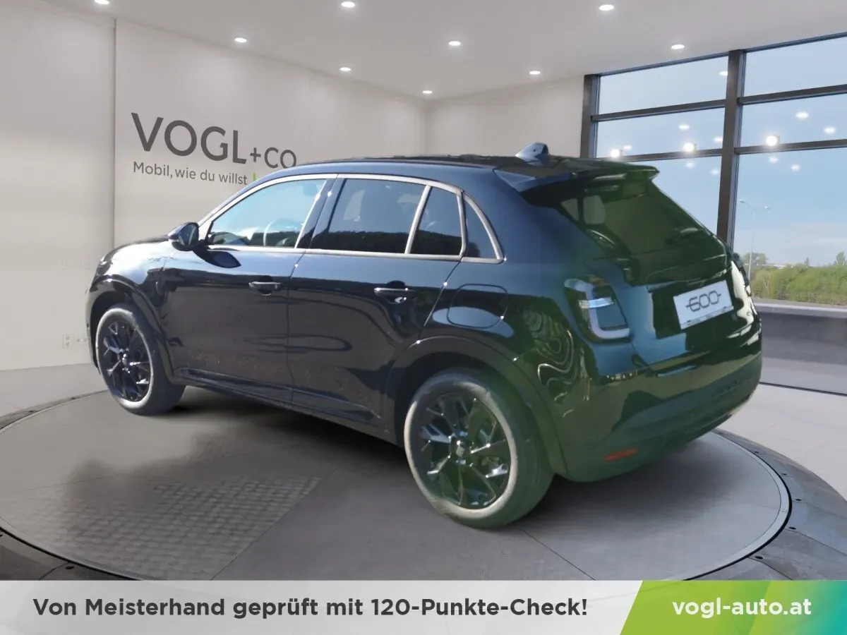 Fiat 600E photo 3
