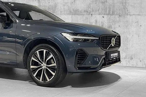 Volvo Xc60 2023 photo 2