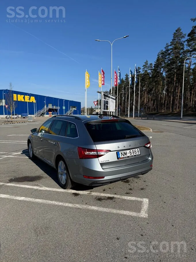 Skoda Superb 2021 photo 3