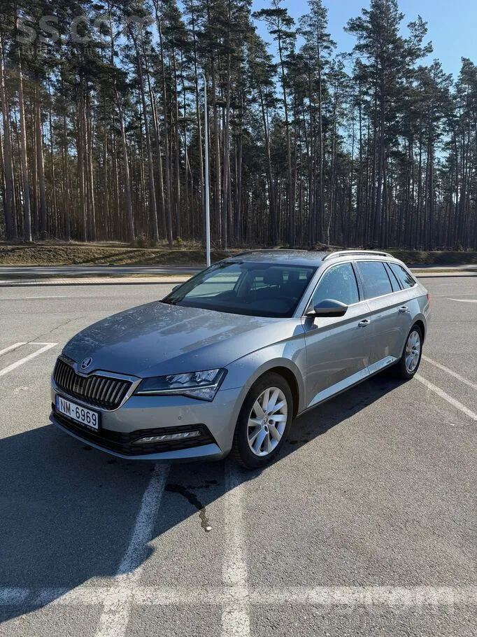 Skoda Superb 2021 photo 2