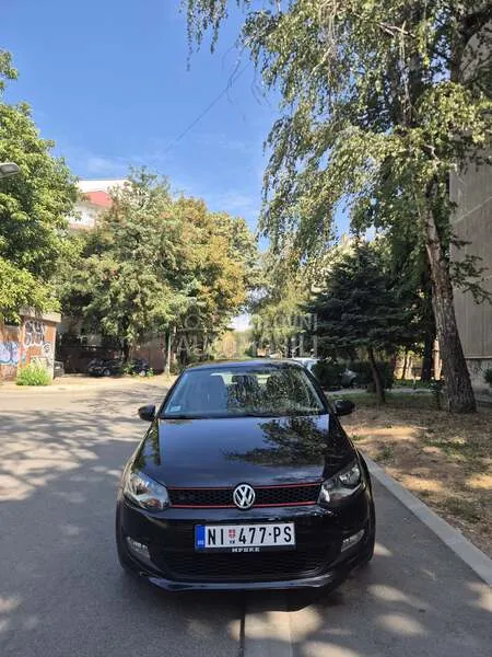 Volkswagen Polo 2010 photo 2