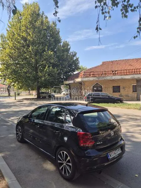 Volkswagen Polo 2010 photo 5