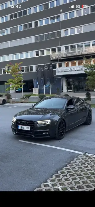 Audi A5 2013 photo 2