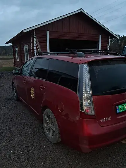 Mitsubishi Grandis 2006 photo 4