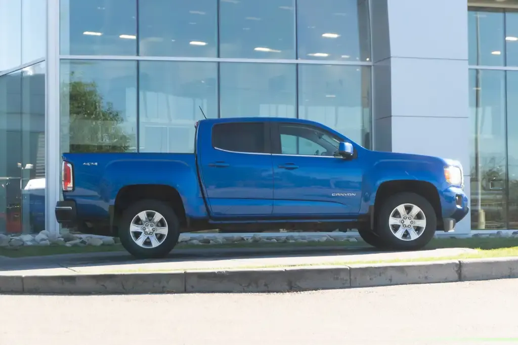 GMC Canyon 2018 photo 3