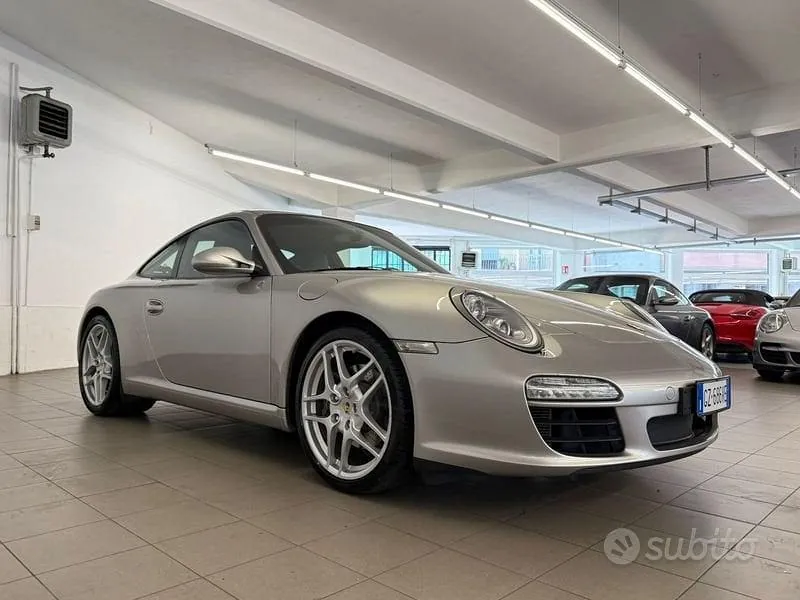 Porsche 911 Carrera Coupé 2010 photo 3