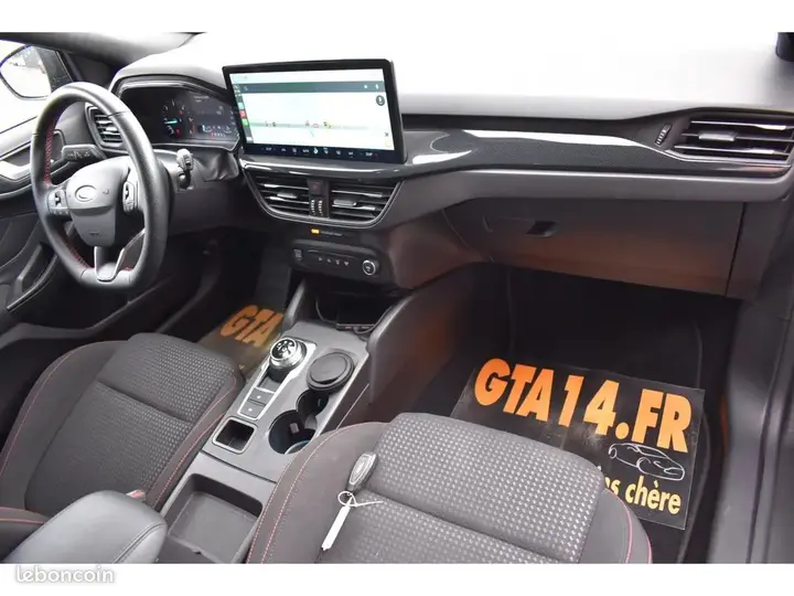 Ford Focus 2025 photo 3