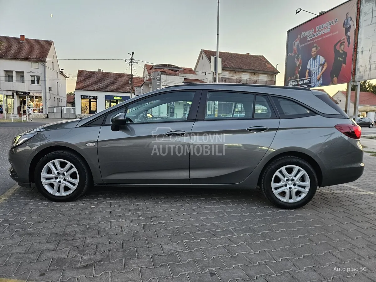 Opel Astra K 2018 photo 3