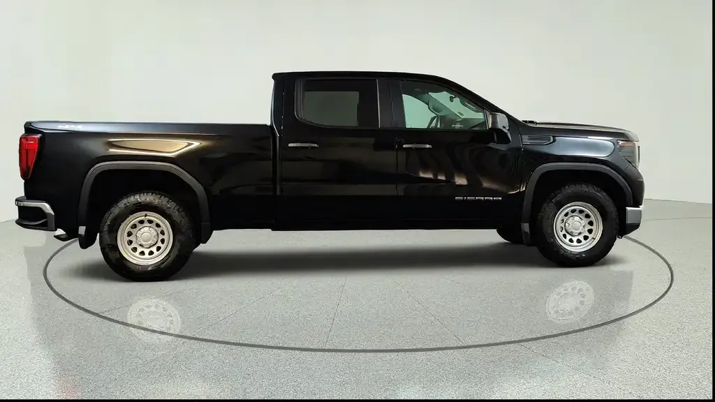 GMC Sierra 1500 2026 photo 2