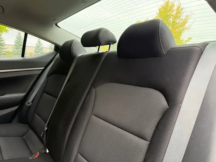 Hyundai Elantra 2018 photo 4