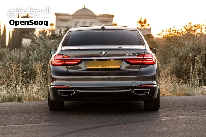 BMW 7 Series 2017 photo 2