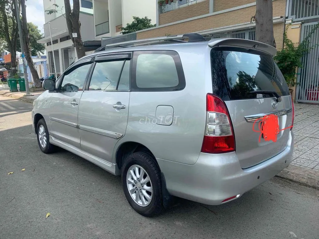 Toyota Innova 2013 photo 3