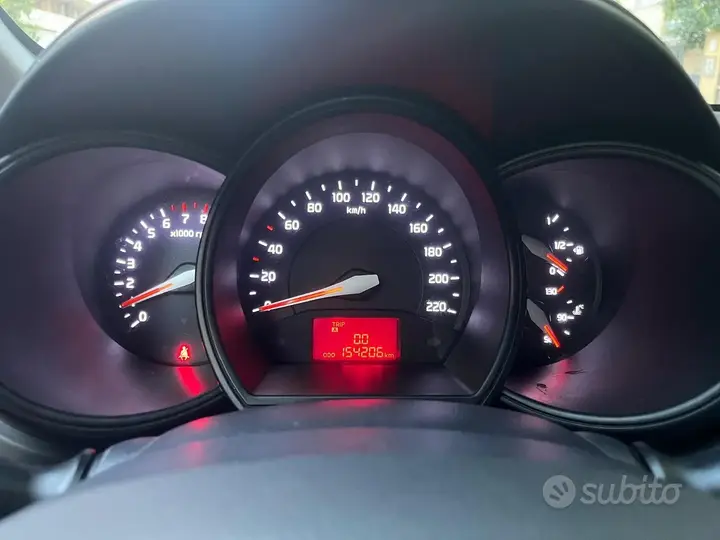 Kia Rio 2014 photo 4