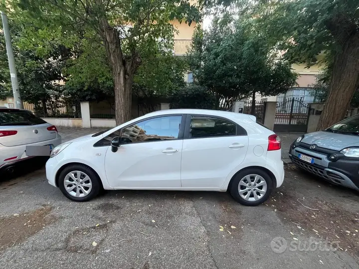 Kia Rio 2014 photo 3