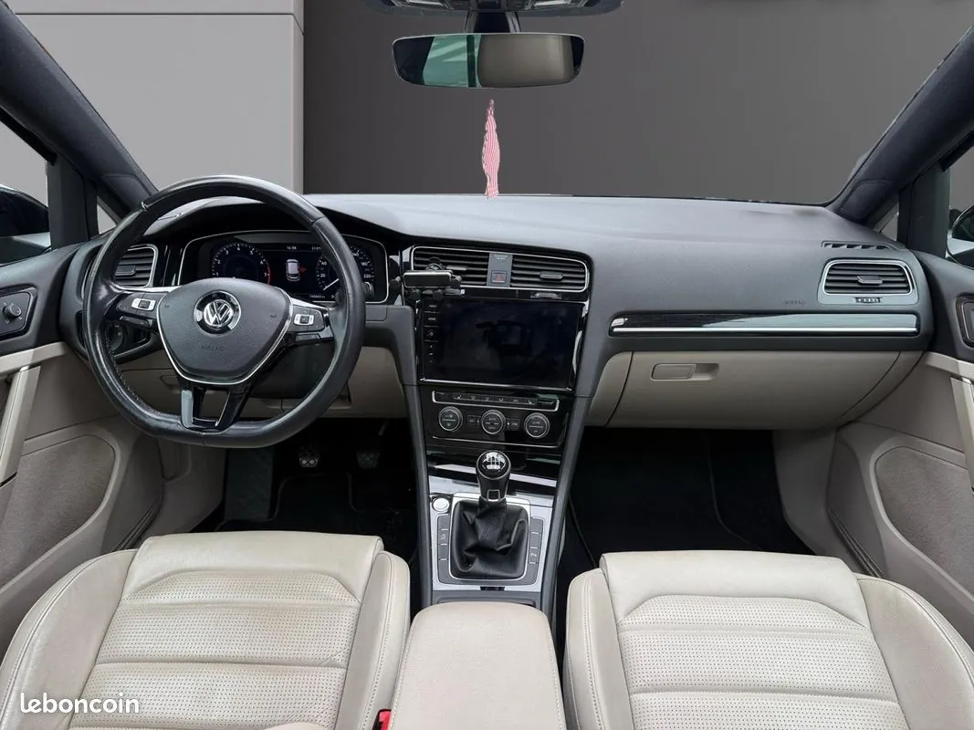 Volkswagen Golf 2018 photo 2