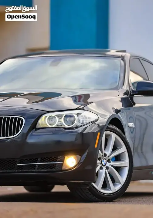 BMW 5 Series 2011 photo 3