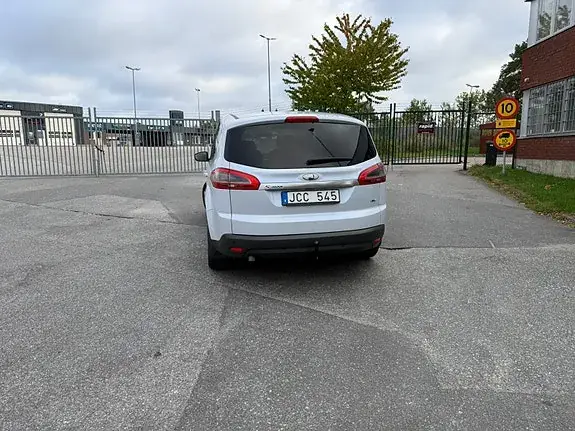 Ford S-Max 2010 photo 4