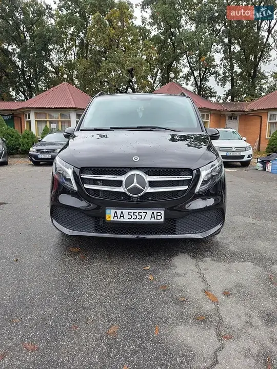 Mercedes-Benz V-Class 2023 photo 2
