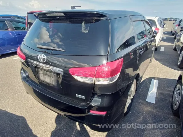 Toyota Wish 2012 photo 4