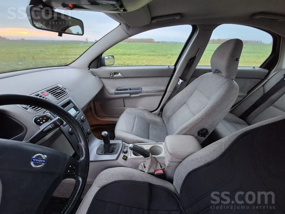 Volvo S40