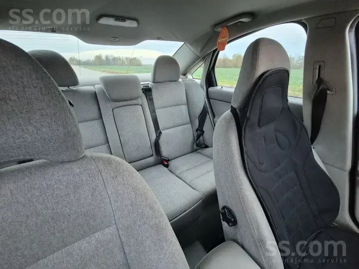 Volvo S40 2006 photo 3