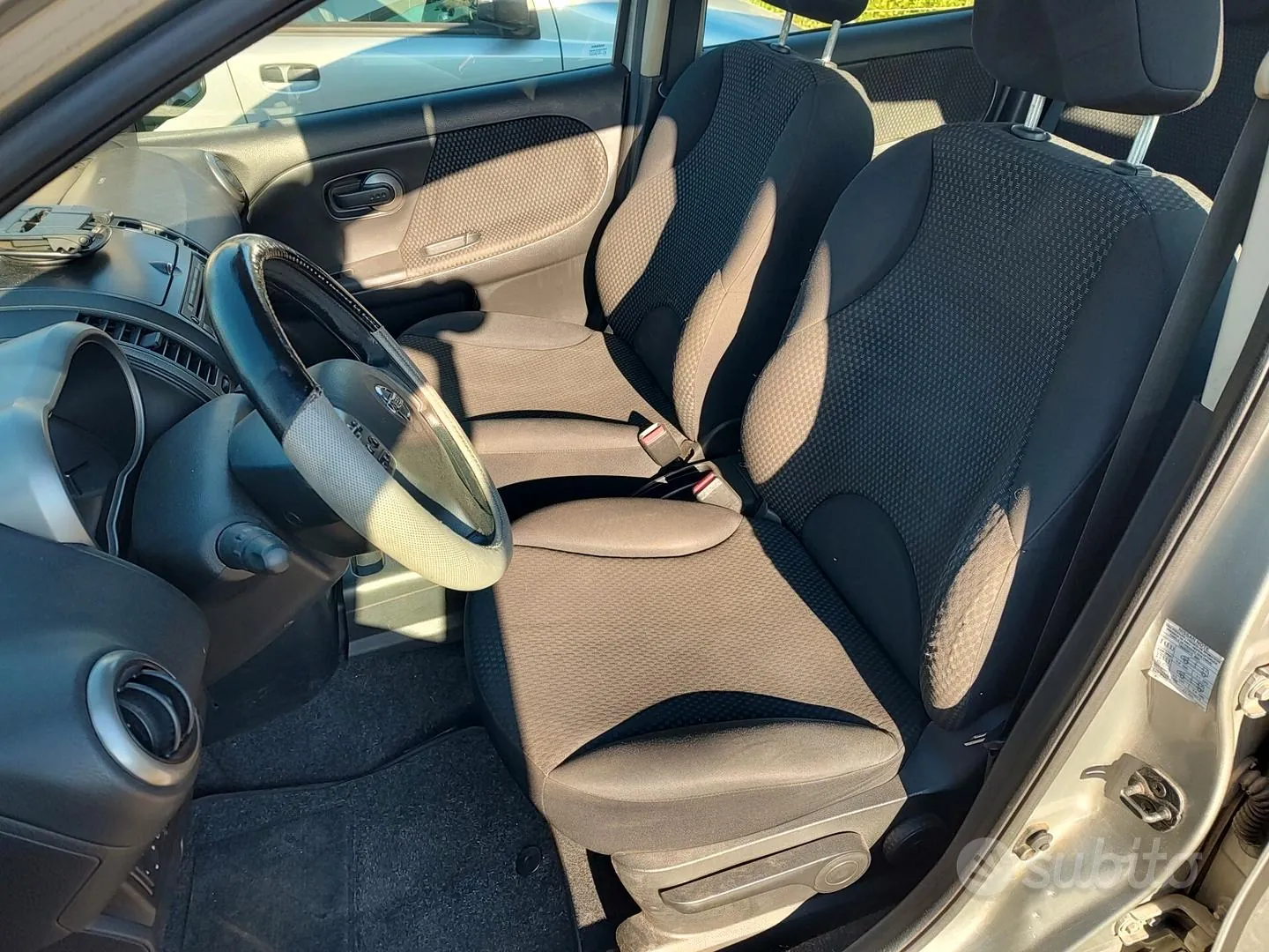 Nissan Note 2008 photo 5