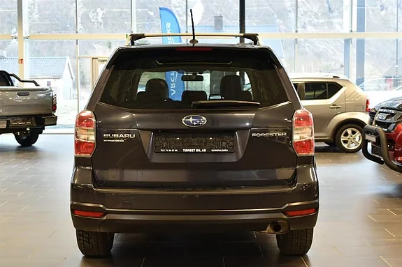 Subaru Forester 2015 photo 4