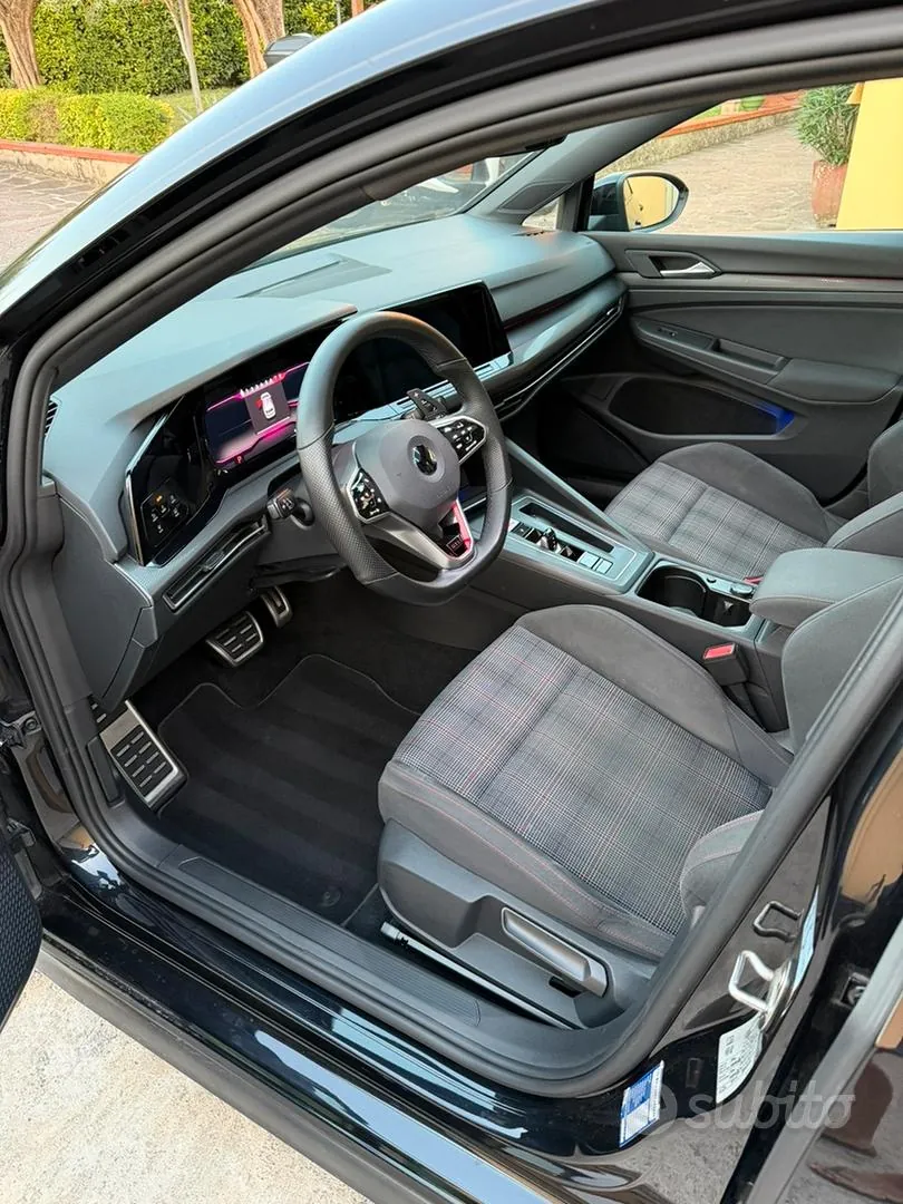 Volkswagen Golf 2022 photo 4