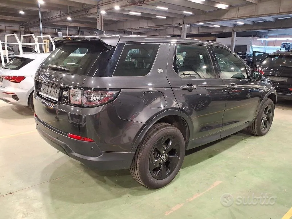 Land Rover Discovery Sport 2021 photo 5