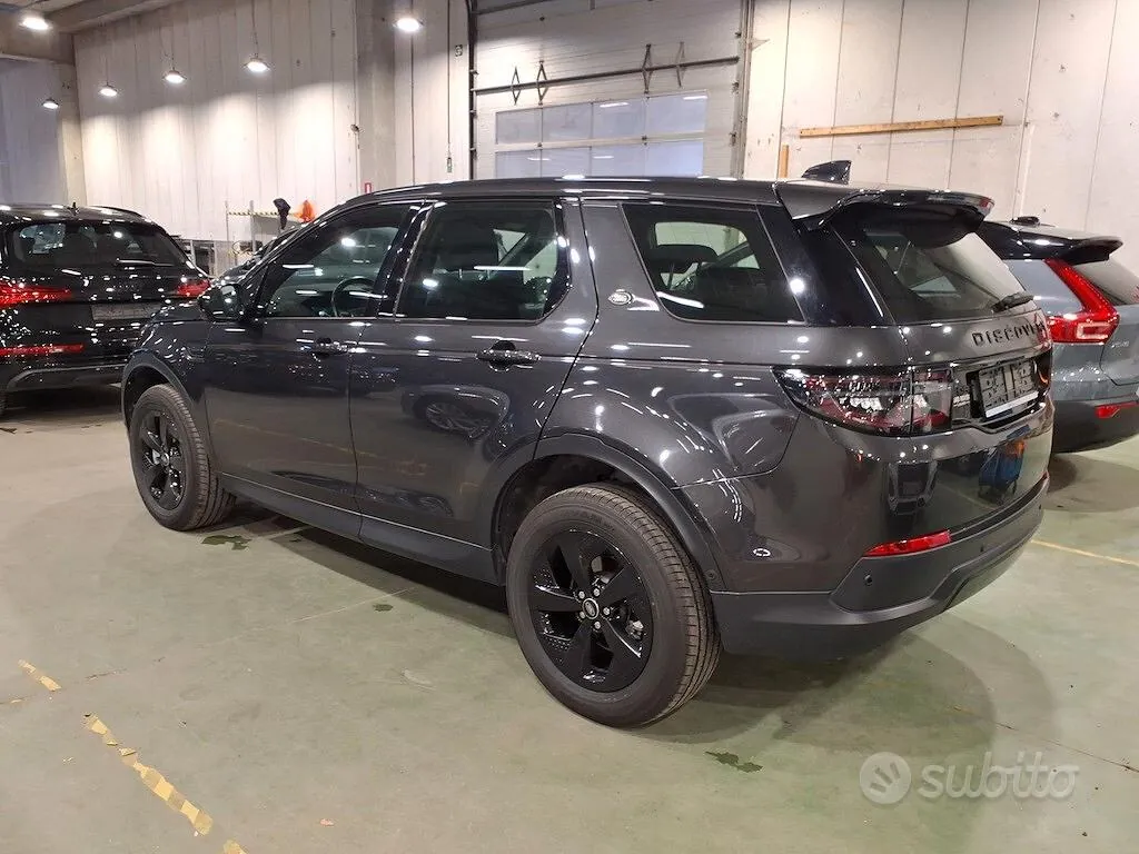 Land Rover Discovery Sport 2021 photo 4