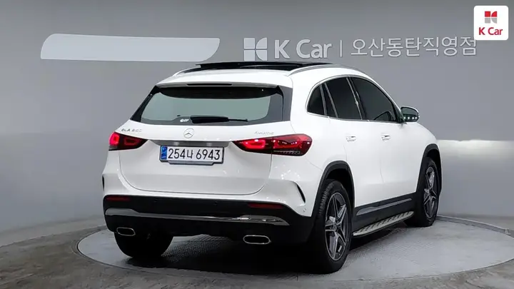 Mercedes-Benz Gla 2023 photo 2