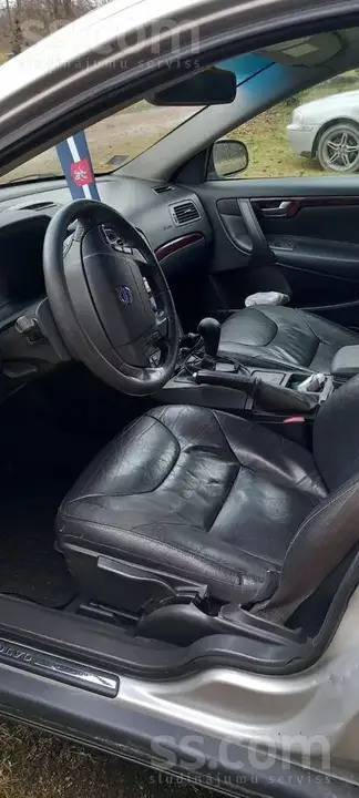 Volvo V70