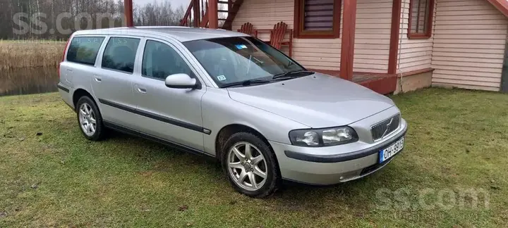 Volvo V70 2004 photo 4