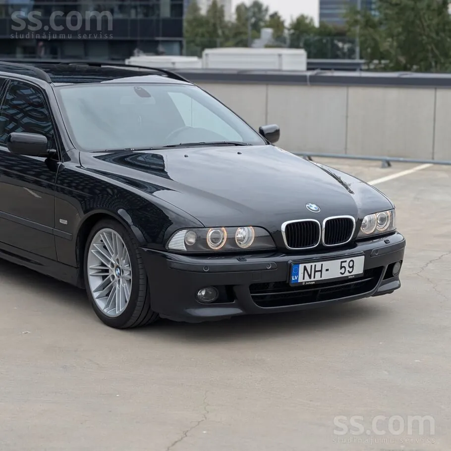 BMW 525I
