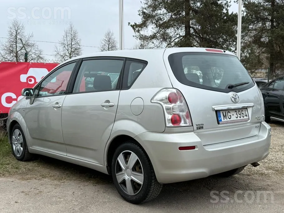 Toyota Corolla Verso 2008 photo 4