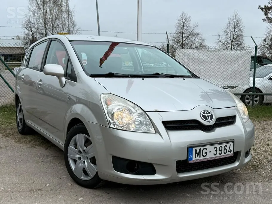 Toyota Corolla Verso 2008 photo 3