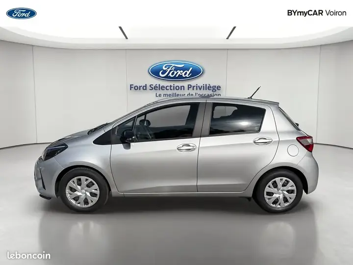 Toyota Yaris 2019 photo 2