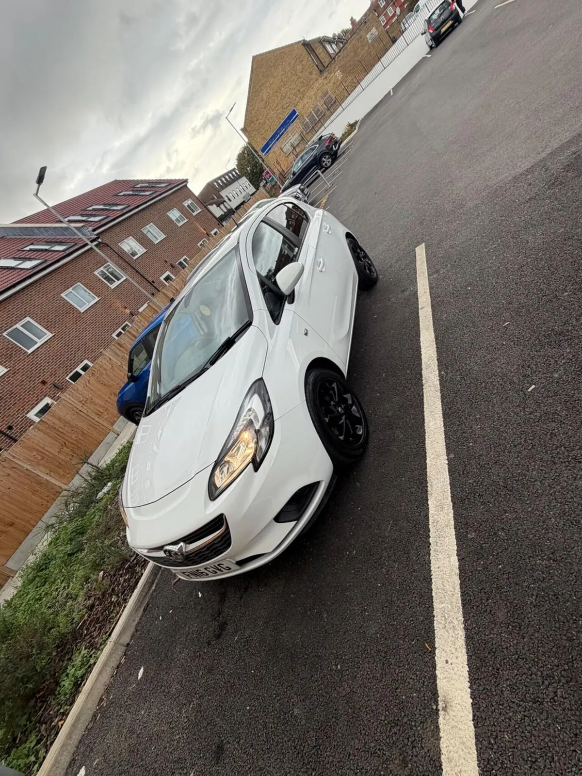 Vauxhall Corsa 2016 photo 2