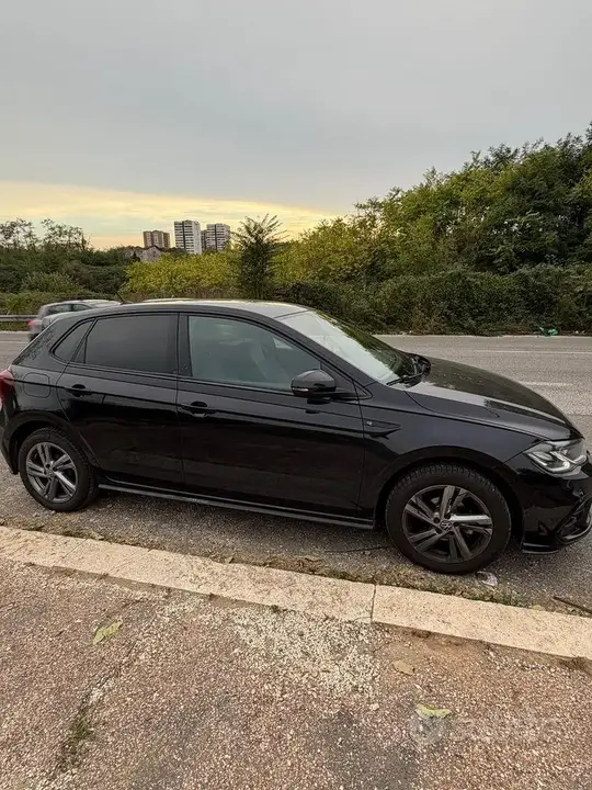 Volkswagen Polo 2023 photo 2