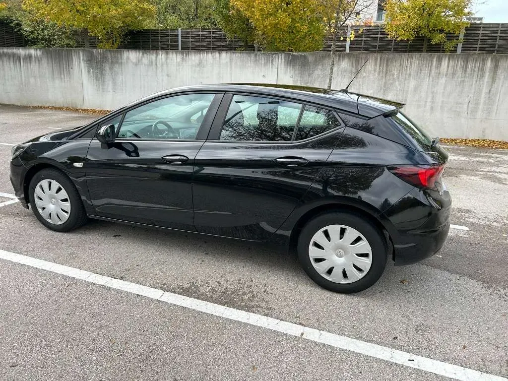 Opel Astra 2017 photo 3
