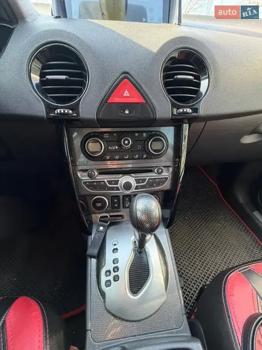 Renault Koleos 2010 photo 4