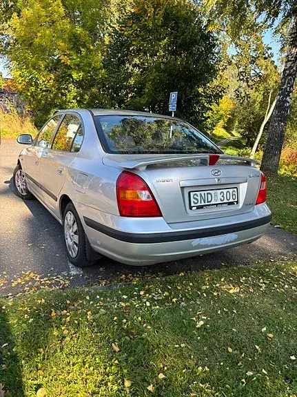 Hyundai Elantra 2001 photo 4