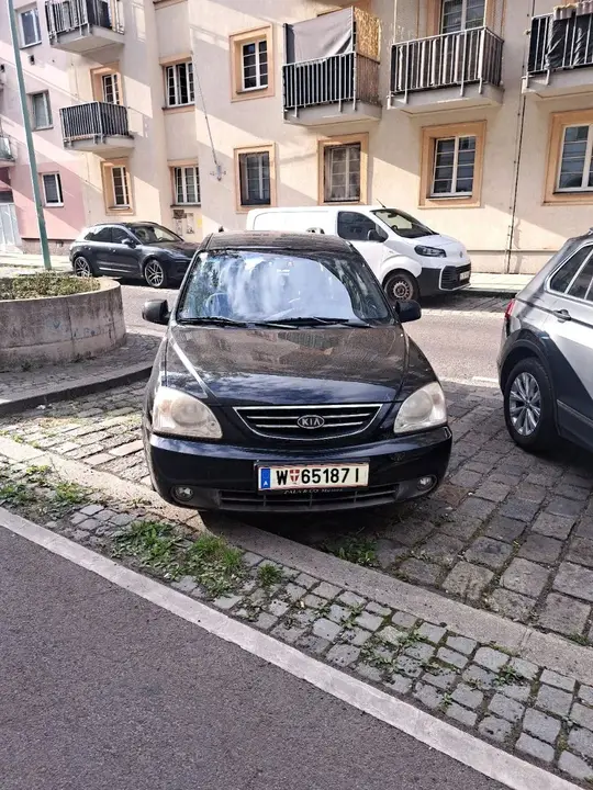Kia Carens