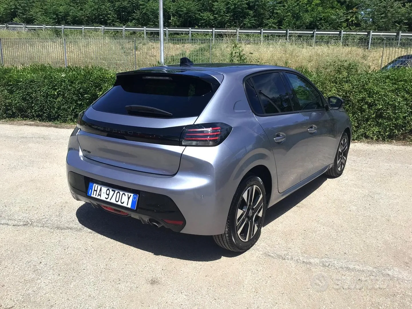 Peugeot 208 2025 photo 3